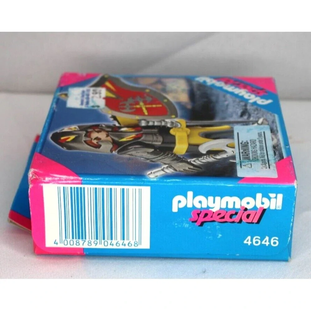 2005 Playmobil Special 4646 Knight with Double Axe NIB, SEALED